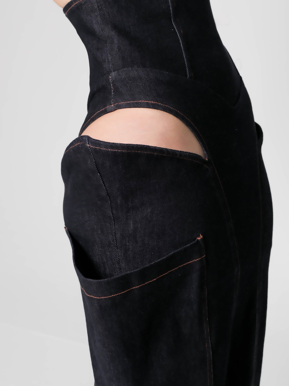 XL CUFF CUTOUT SKIRT