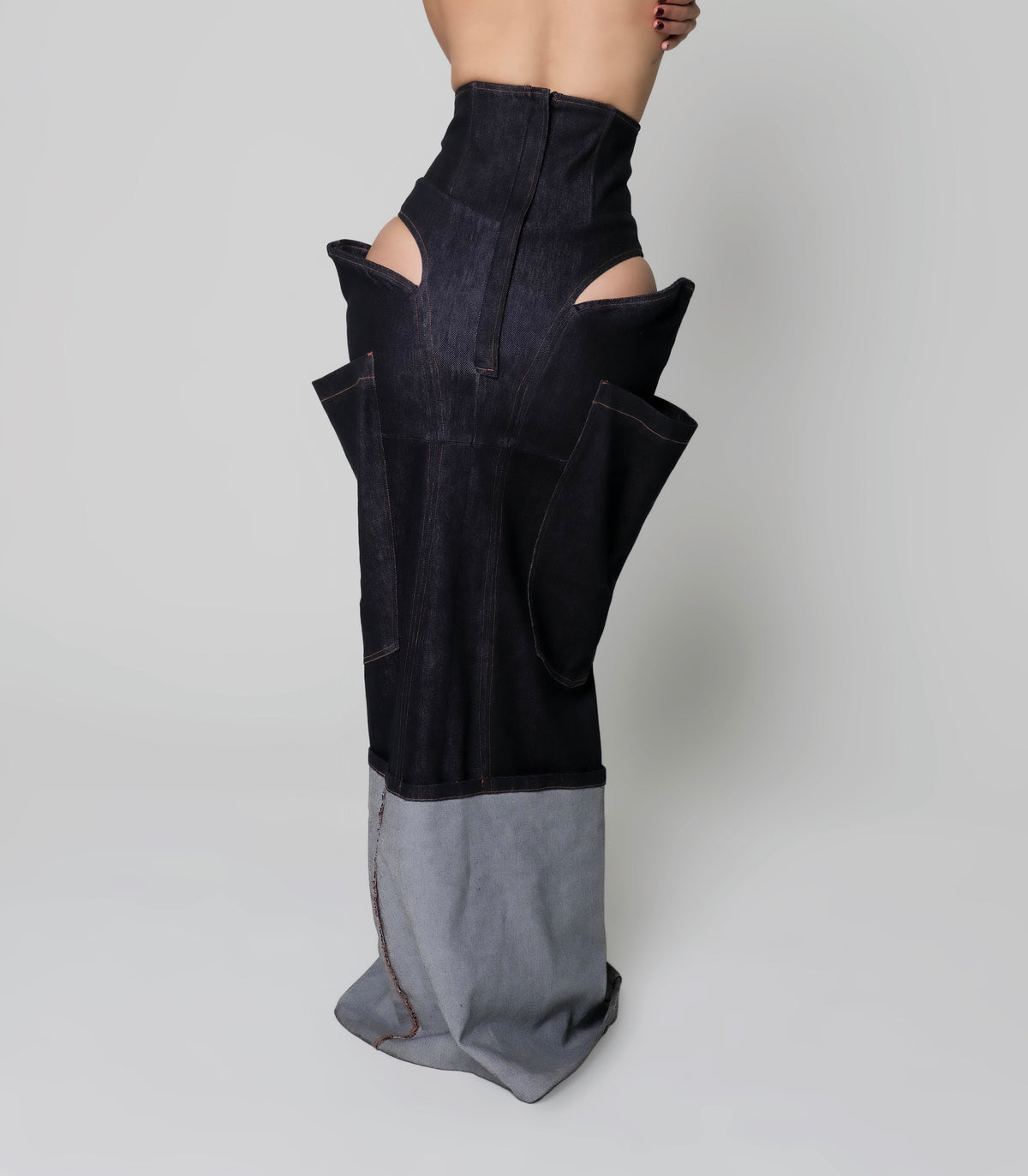XL CUFF CUTOUT SKIRT